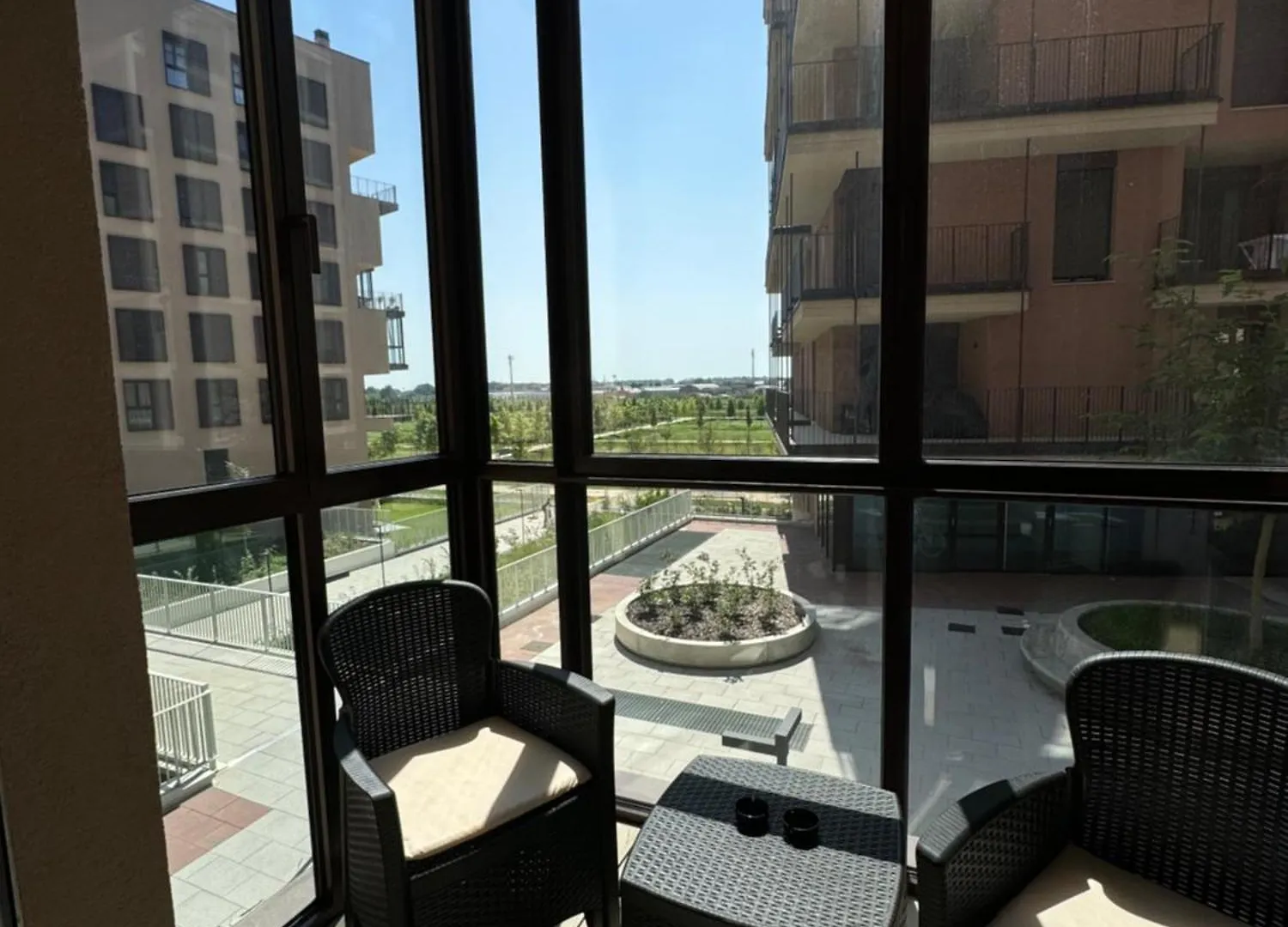 6 Milano Apartment Italy
